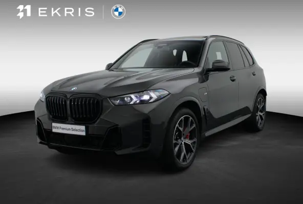 xDrive50e M Sportpakket Pro | Travel Pack | Innovation Pack | Comfort Pack | Integral Active Steering | Trekhaak | Panoramadak | Comfortzetels + Stoelventilatie | Driving Assistant Professio