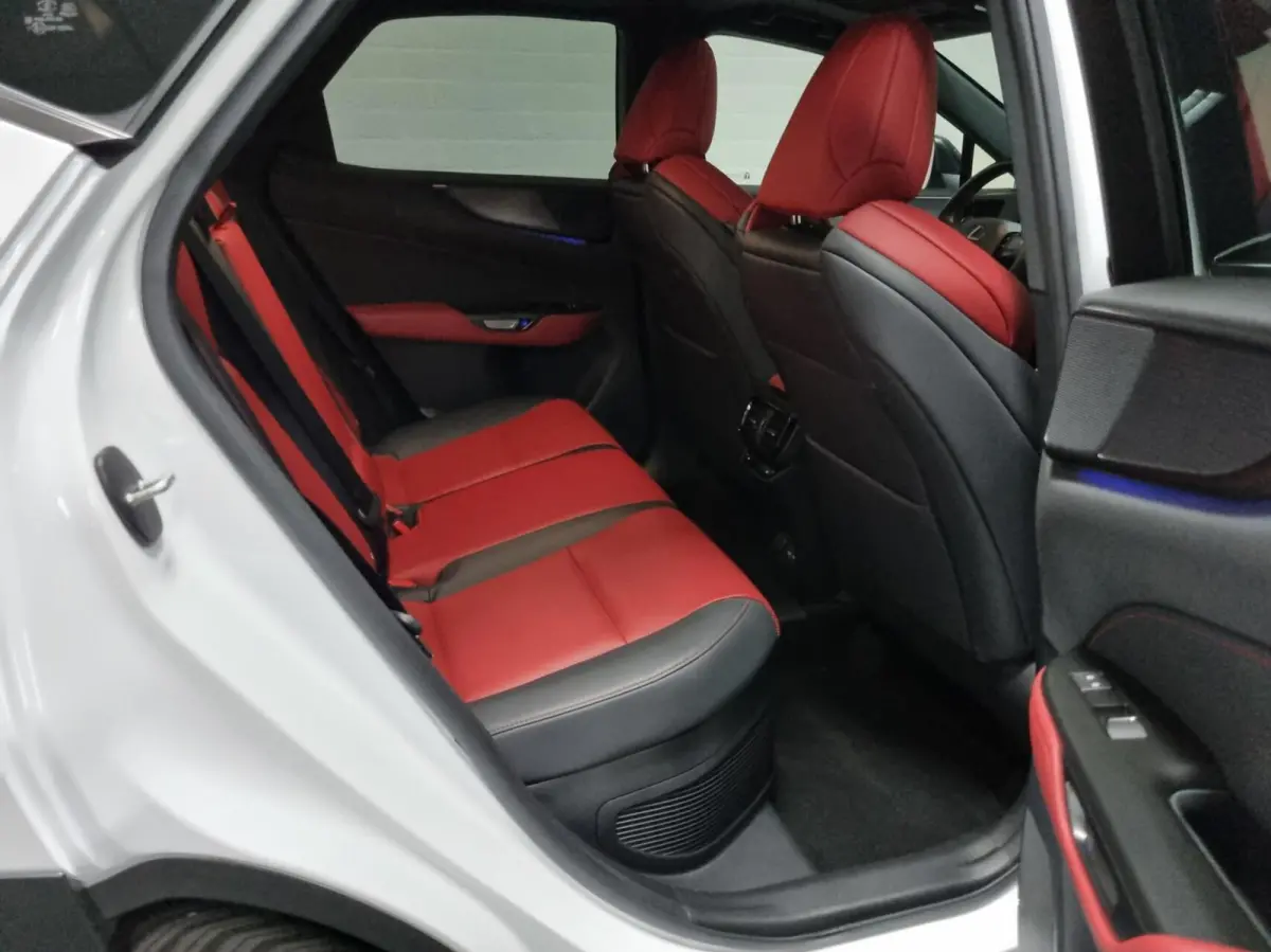 450h+ AWD F SPORT Line / Trekhaak / Schuif- kanteldak
