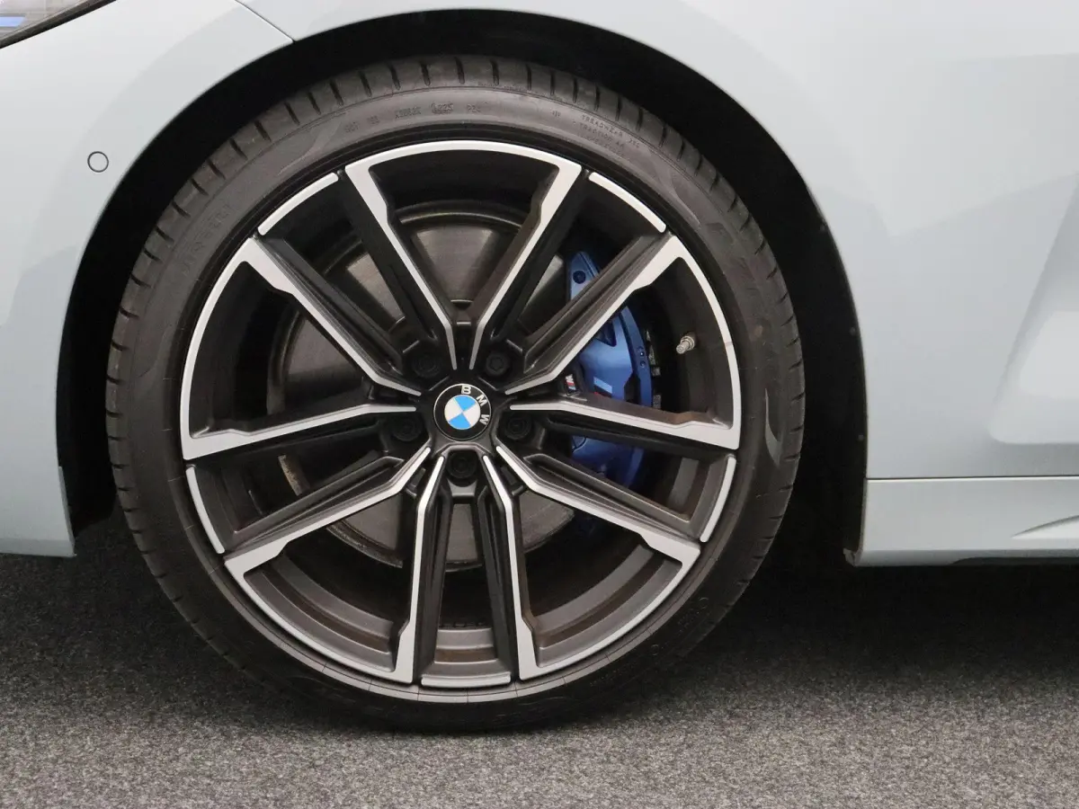 M440i xDrive Driving Assistant Professional | Air Collar | Head Up Display | Harman Kardon | 19''
