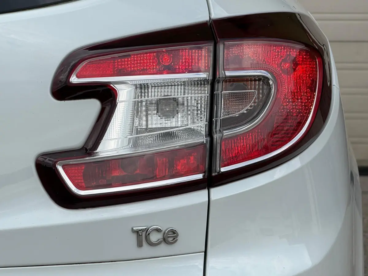 1.2 TCe Limited