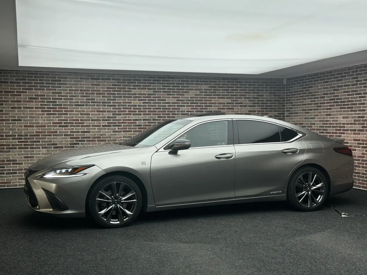 F Sport Premium