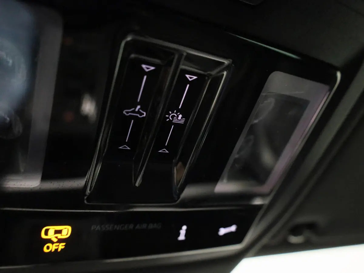 1.4 e-Hybrid VZ Copper Edition | PANORAMADAK | NAVIGATIE | STOELVERWARMING | CLIMATE CONTROL