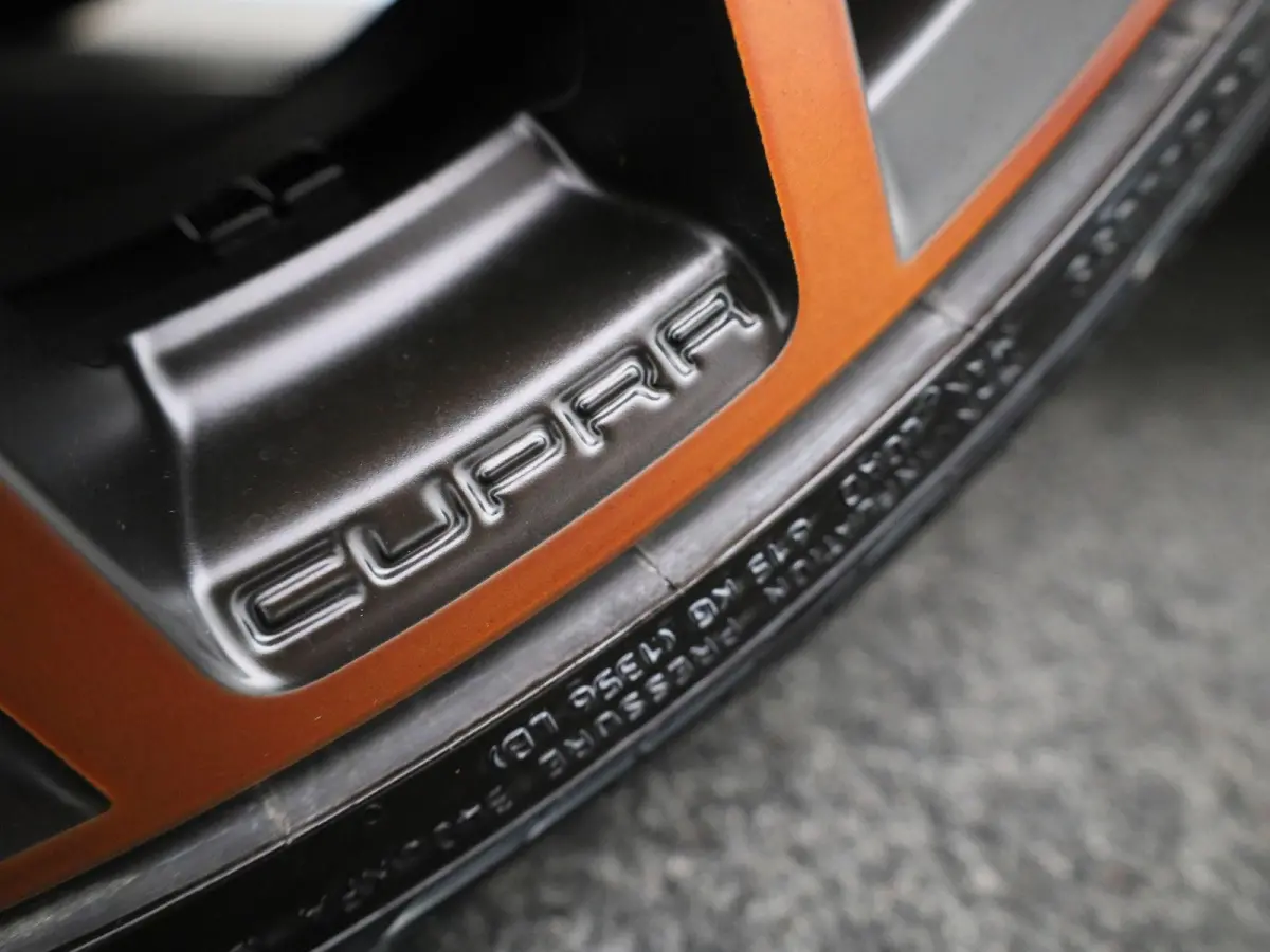 1.4 e-Hybrid VZ Copper Edition | PANORAMADAK | NAVIGATIE | STOELVERWARMING | CLIMATE CONTROL