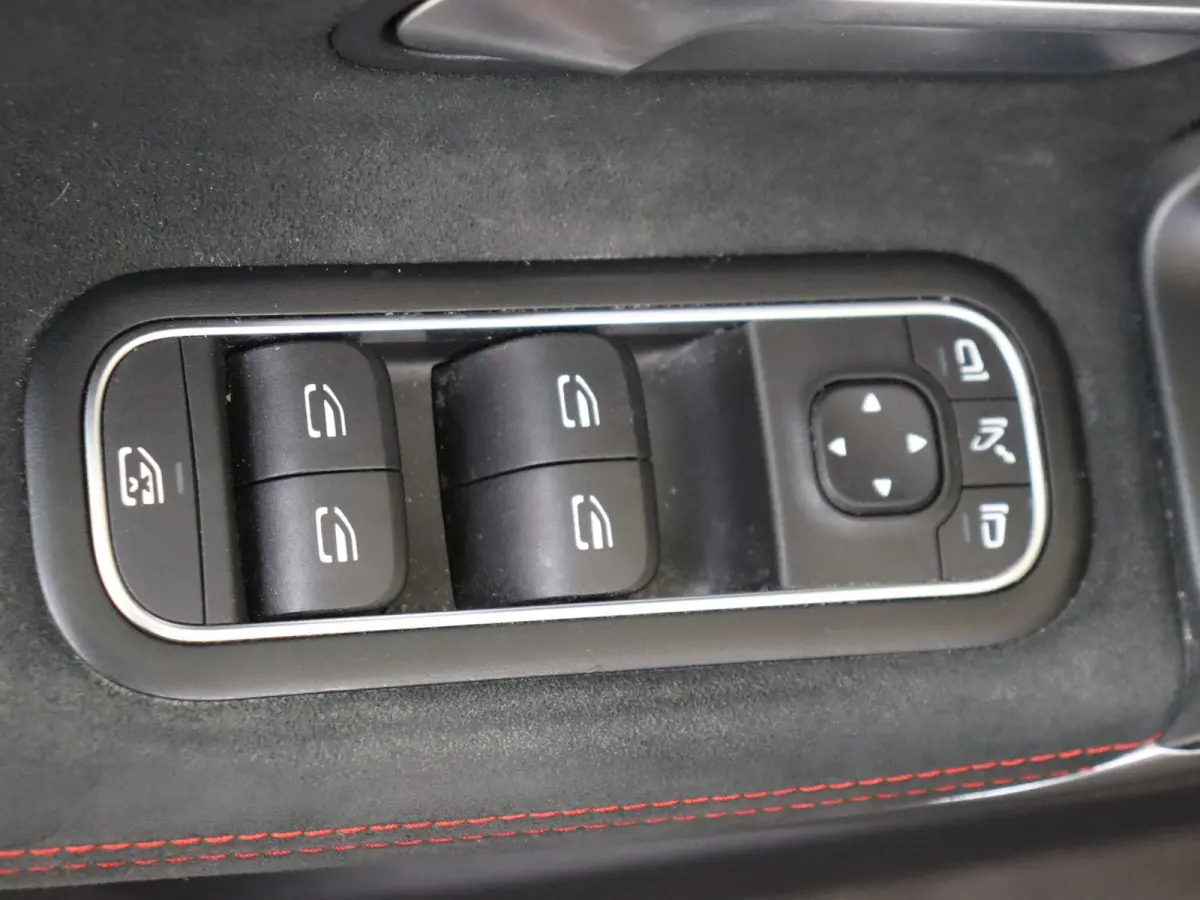 200 Business Solution AMG / Panoramadak/ Night/ Sfeerverlichting/ Memory/ Multibeam