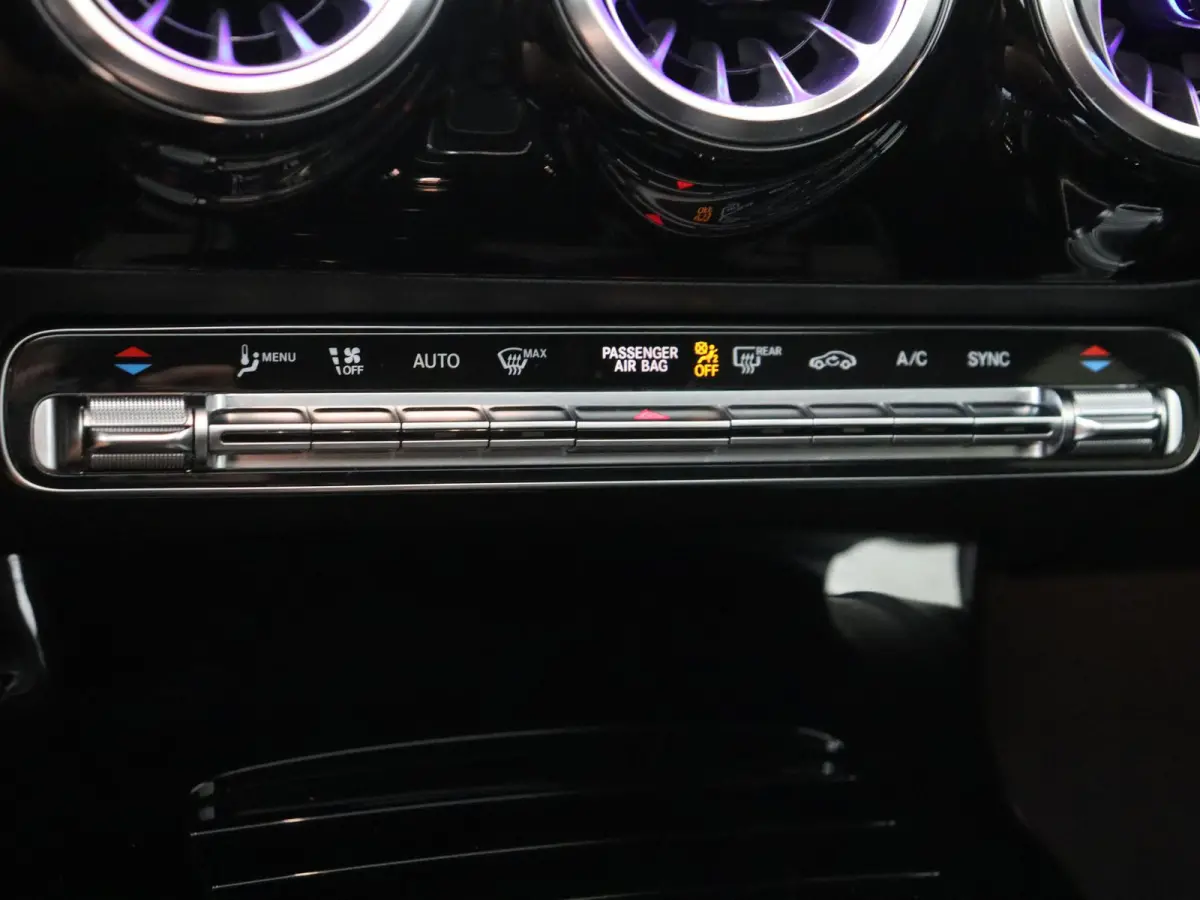 200 Business Solution AMG / Panoramadak/ Night/ Sfeerverlichting/ Memory/ Multibeam