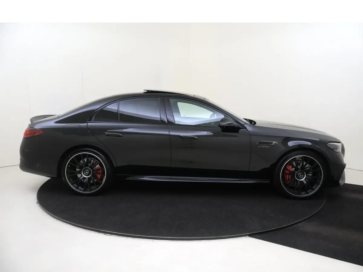 AMG 53 4MATIC+ Night Edition / Panoramadak/ Night 1+2/ DYNAMIC PLUS/ SUPERSCREEN/ 21 inch/ Perf. Stoelen