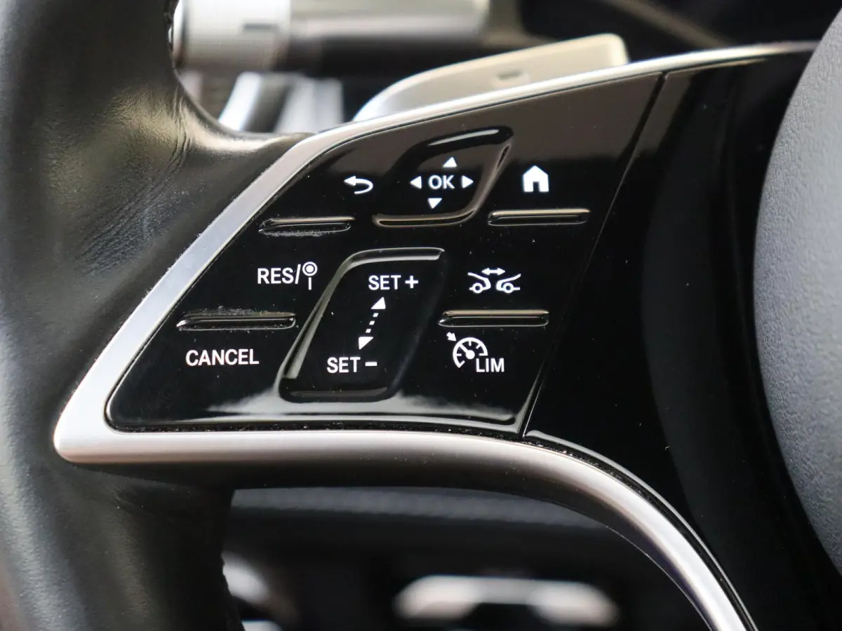 580 4MATIC AMG Line 108 kWh Rear Executive / Panoramadak / Luchtvering / Burmester / Achterasbesturing / Memory / Massage / 360 Camera / Hyperscreen /