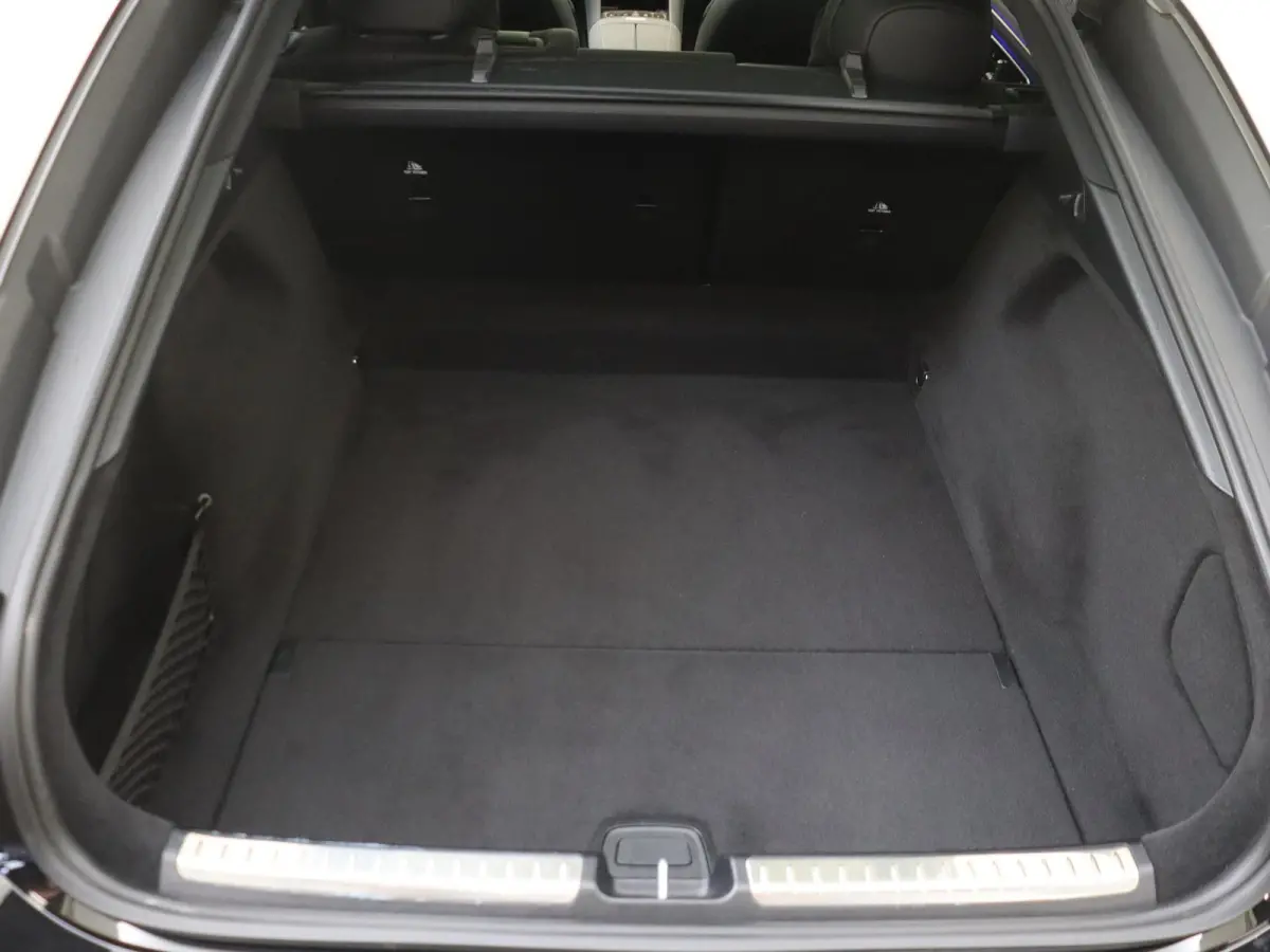580 4MATIC AMG Line 108 kWh Rear Executive / Panoramadak / Luchtvering / Burmester / Achterasbesturing / Memory / Massage / 360 Camera / Hyperscreen /