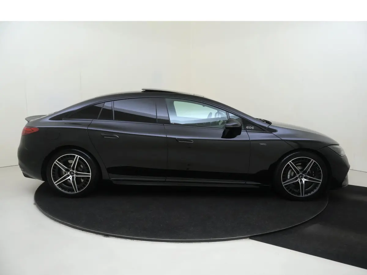 AMG 53 4MATIC+ 90 kWh / Panoramadak/ Night/ Digital Light/ Memory