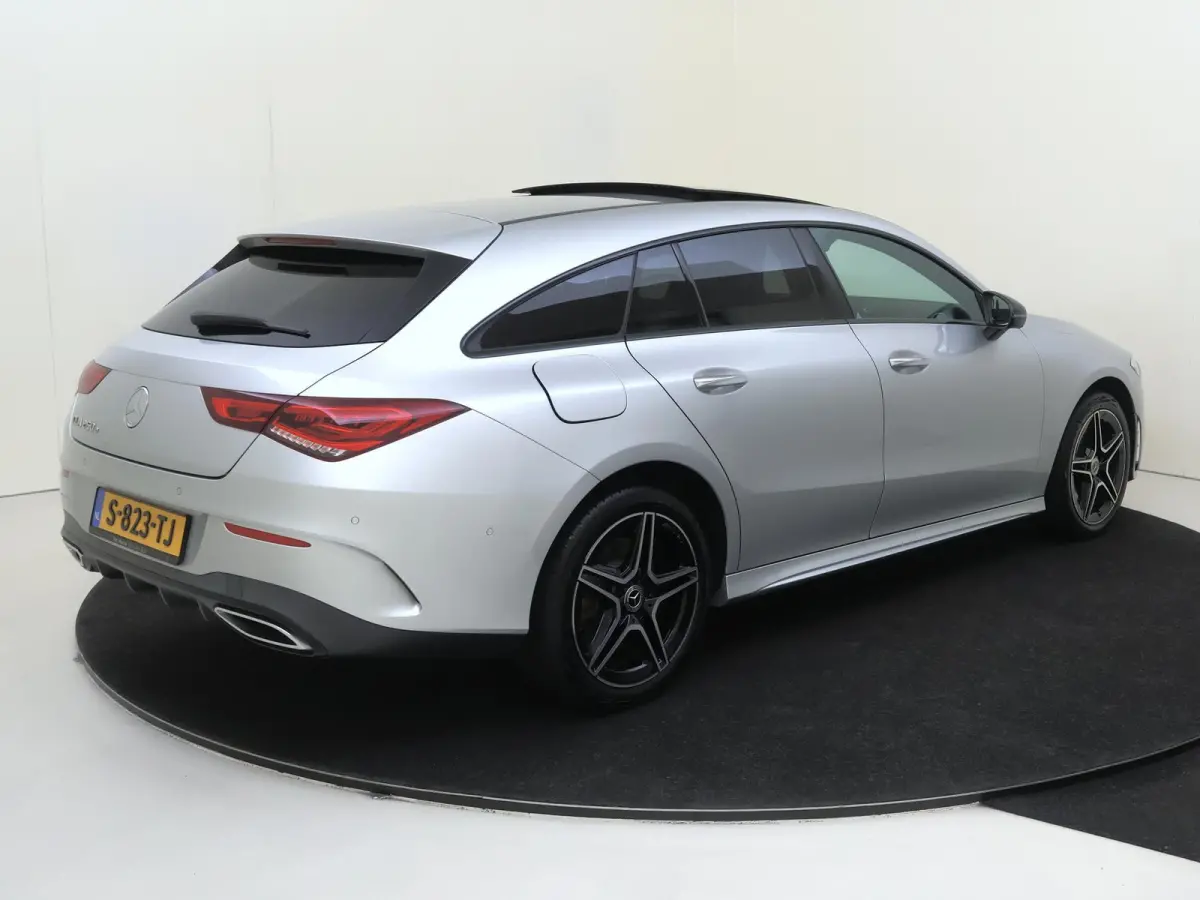 250 e AMG Line / Panoramadak/ Night/ Sfeerverlichting/ DC Lader