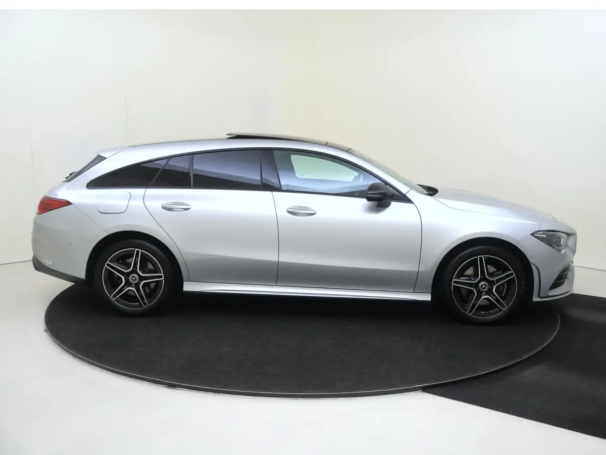 250 e AMG Line / Panoramadak/ Night/ Sfeerverlichting/ DC Lader
