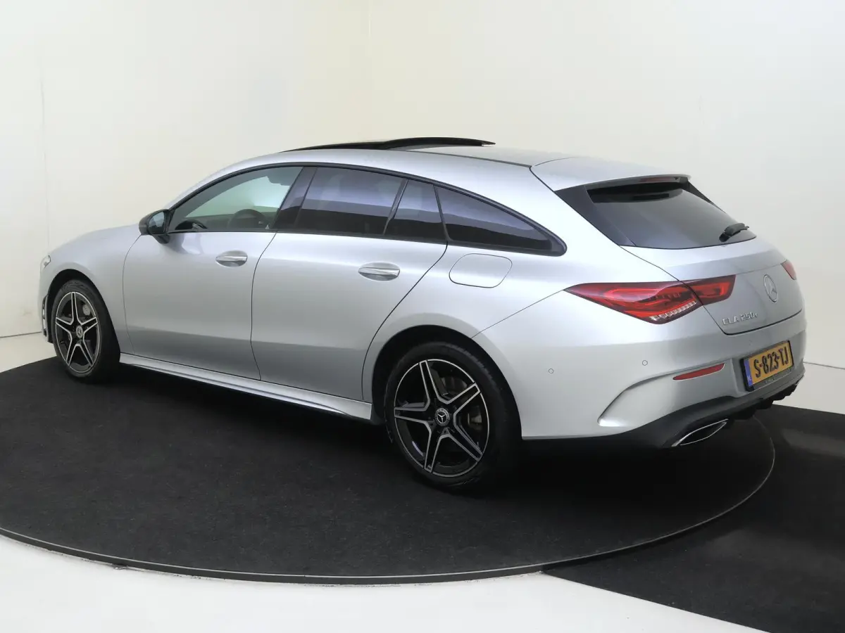 250 e AMG Line / Panoramadak/ Night/ Sfeerverlichting/ DC Lader