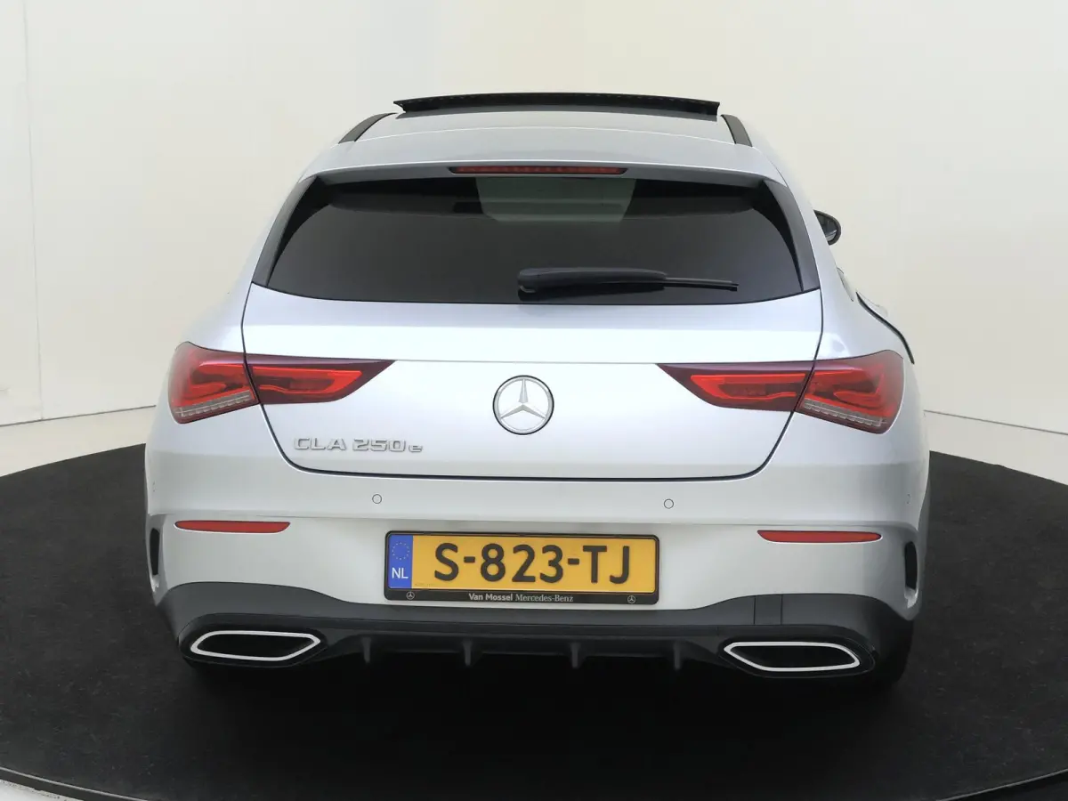 250 e AMG Line / Panoramadak/ Night/ Sfeerverlichting/ DC Lader