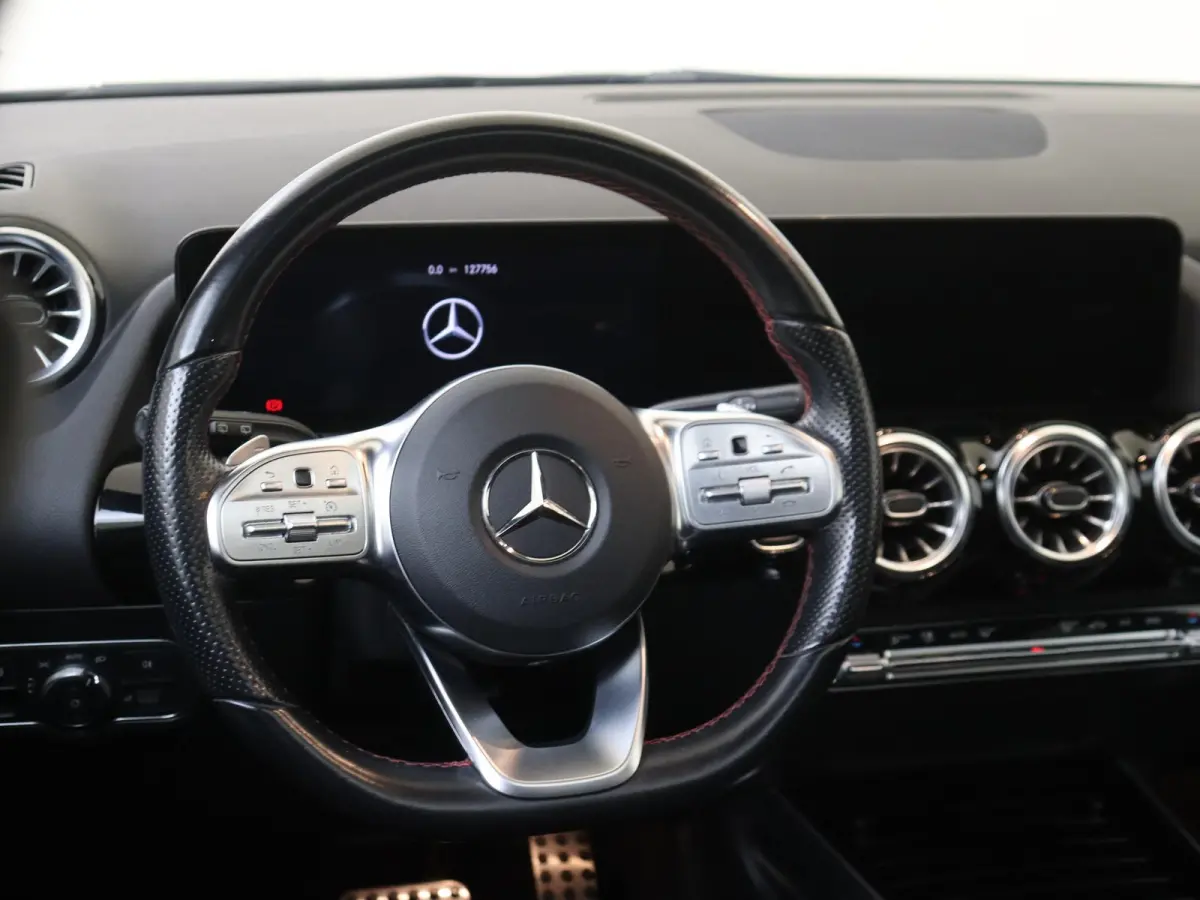 180 Business Solution AMG / Panoramadak/ Sfeerverlichting/ Night/ Multibeam