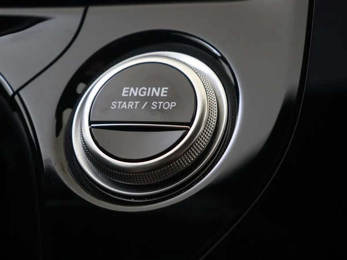 400 e 4MATIC AMG Line / Premium/ Panoramadak/ AIRMATIC/ Achterasbesturing/ SUPERSCREEN/ Nappa/ 20 inch/ Softclose/ Burmester 4D/ El. Trekhaak