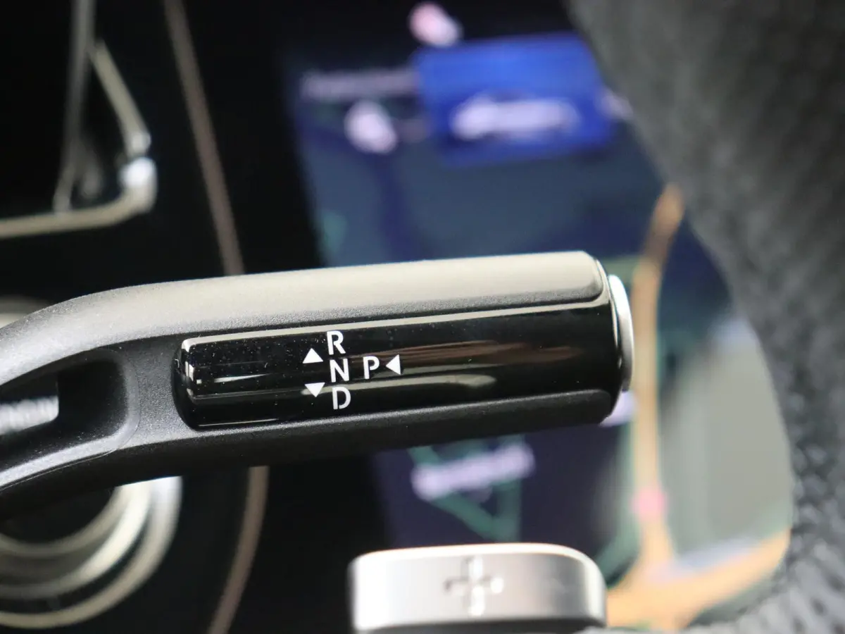 400 e 4MATIC AMG Line / Premium/ Panoramadak/ AIRMATIC/ Achterasbesturing/ SUPERSCREEN/ Nappa/ 20 inch/ Softclose/ Burmester 4D/ El. Trekhaak