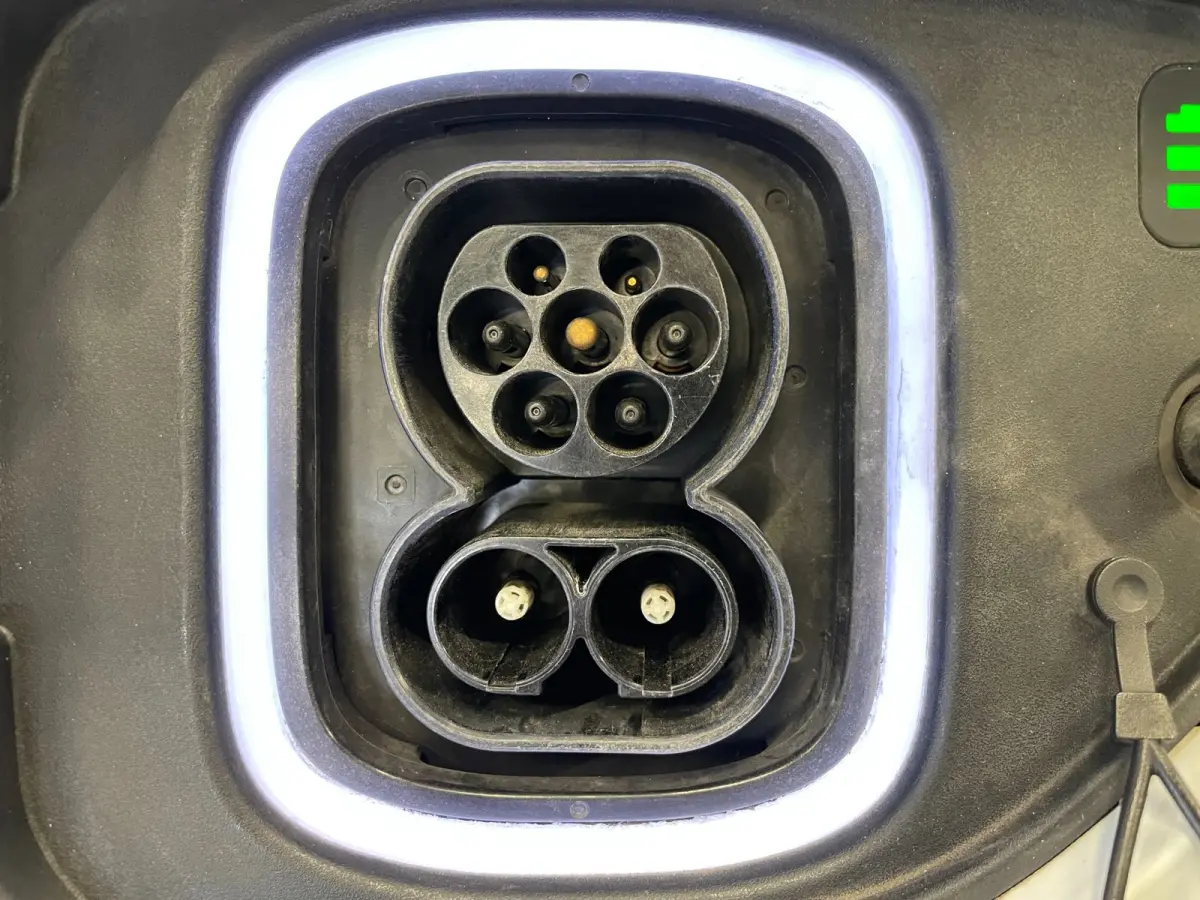 EV 64 kWh|FACELIFT MODEL|100% SOH|3-FASE|DIGITAL COCKPIT|CAMERA|CARPLAY|KRELL AUDIO|NAP|NL-AUTO|1e EIGENAAR|INCL.BTW|