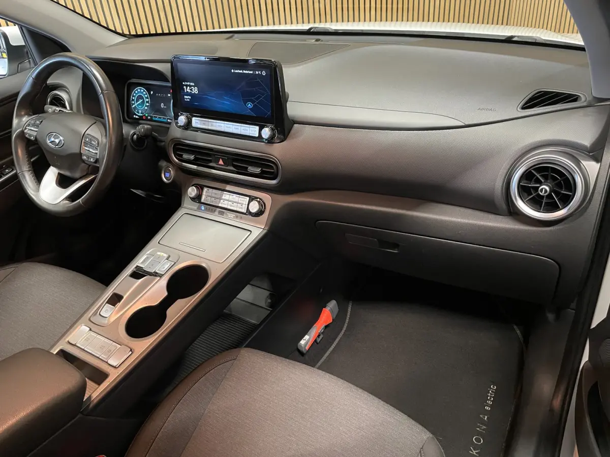 EV 64 kWh|FACELIFT MODEL|100% SOH|3-FASE|DIGITAL COCKPIT|CAMERA|CARPLAY|KRELL AUDIO|NAP|NL-AUTO|1e EIGENAAR|INCL.BTW|