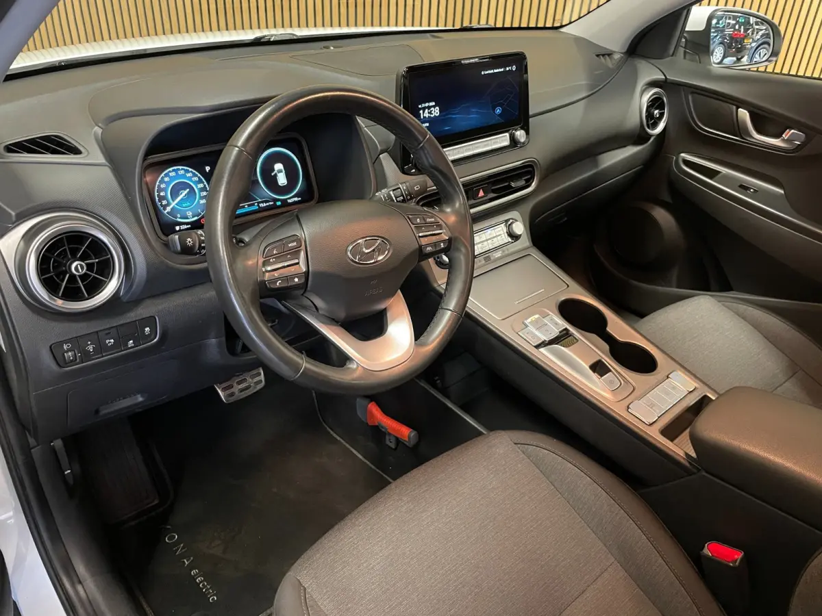 EV 64 kWh|FACELIFT MODEL|100% SOH|3-FASE|DIGITAL COCKPIT|CAMERA|CARPLAY|KRELL AUDIO|NAP|NL-AUTO|1e EIGENAAR|INCL.BTW|