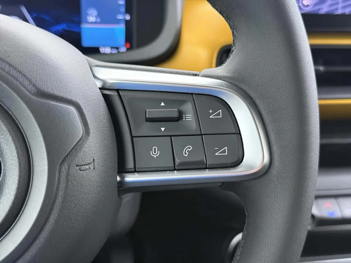 Altitude 54 kWh | Climate Control | Elek. Kofferklep | Full Map Navigatie | Apple Carplay / Android Auto | Camera | Parkeersensoren