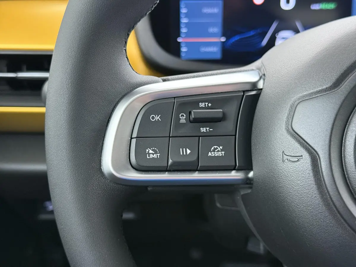 Altitude 54 kWh | Climate Control | Elek. Kofferklep | Full Map Navigatie | Apple Carplay / Android Auto | Camera | Parkeersensoren