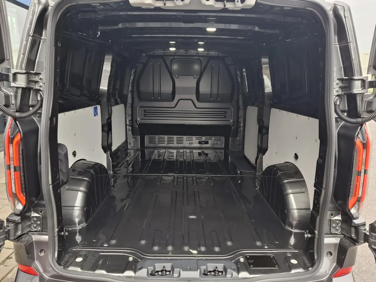 L2 Limited 71 kWh | Actie Model | Inklapbare trekhaak | Adaptive Cruise | Stuurverwarming | 360 camera | Keyless Entry |