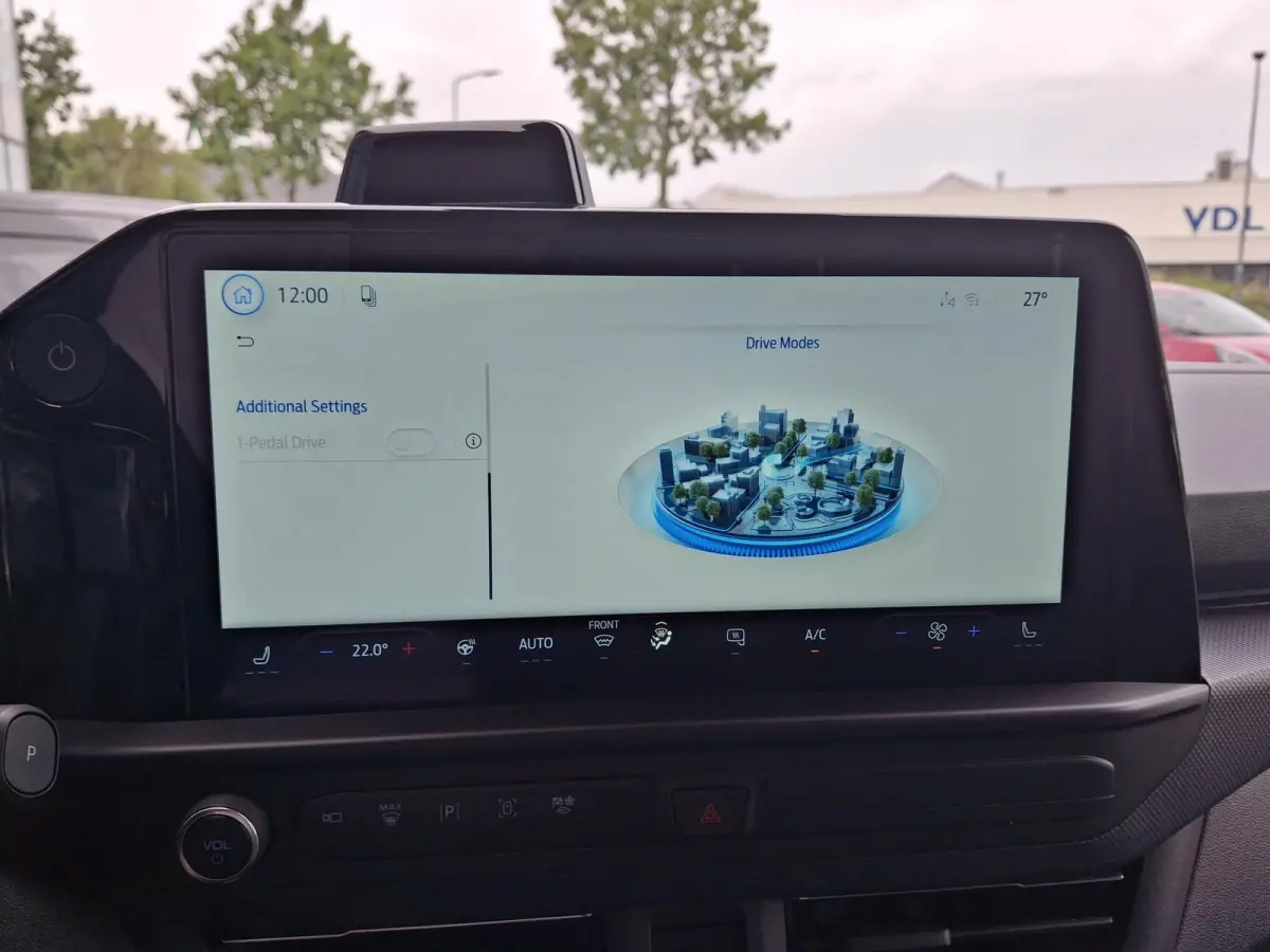 L2 Limited 71 kWh | Actie Model | Inklapbare trekhaak | Adaptive Cruise | Stuurverwarming | 360 camera | Keyless Entry |