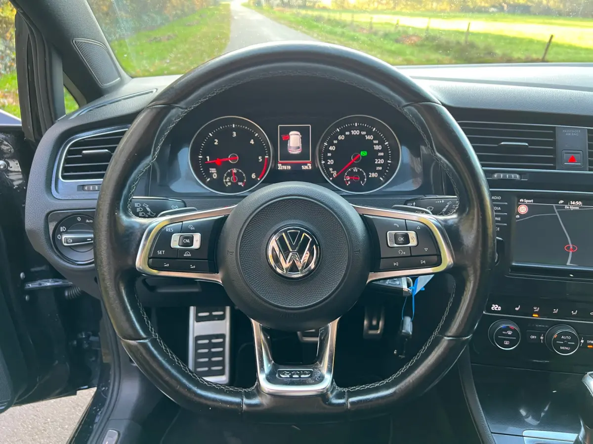 2.0 TDI GTD | Cruise + Clima + Navi + Soundbox