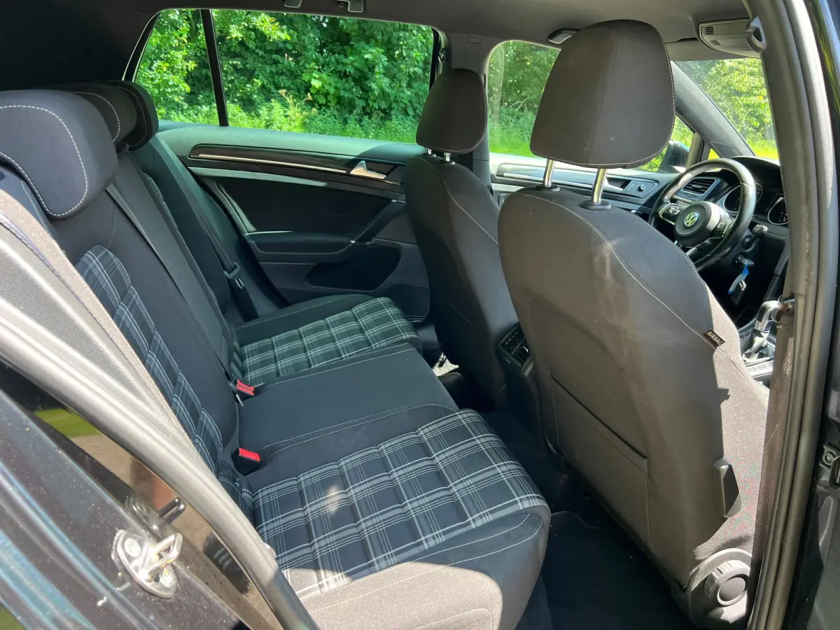 2.0 TDI GTD | Cruise + Clima + Navi + Soundbox