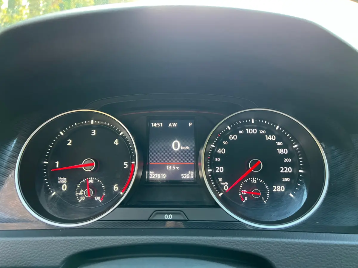 2.0 TDI GTD | Cruise + Clima + Navi + Soundbox