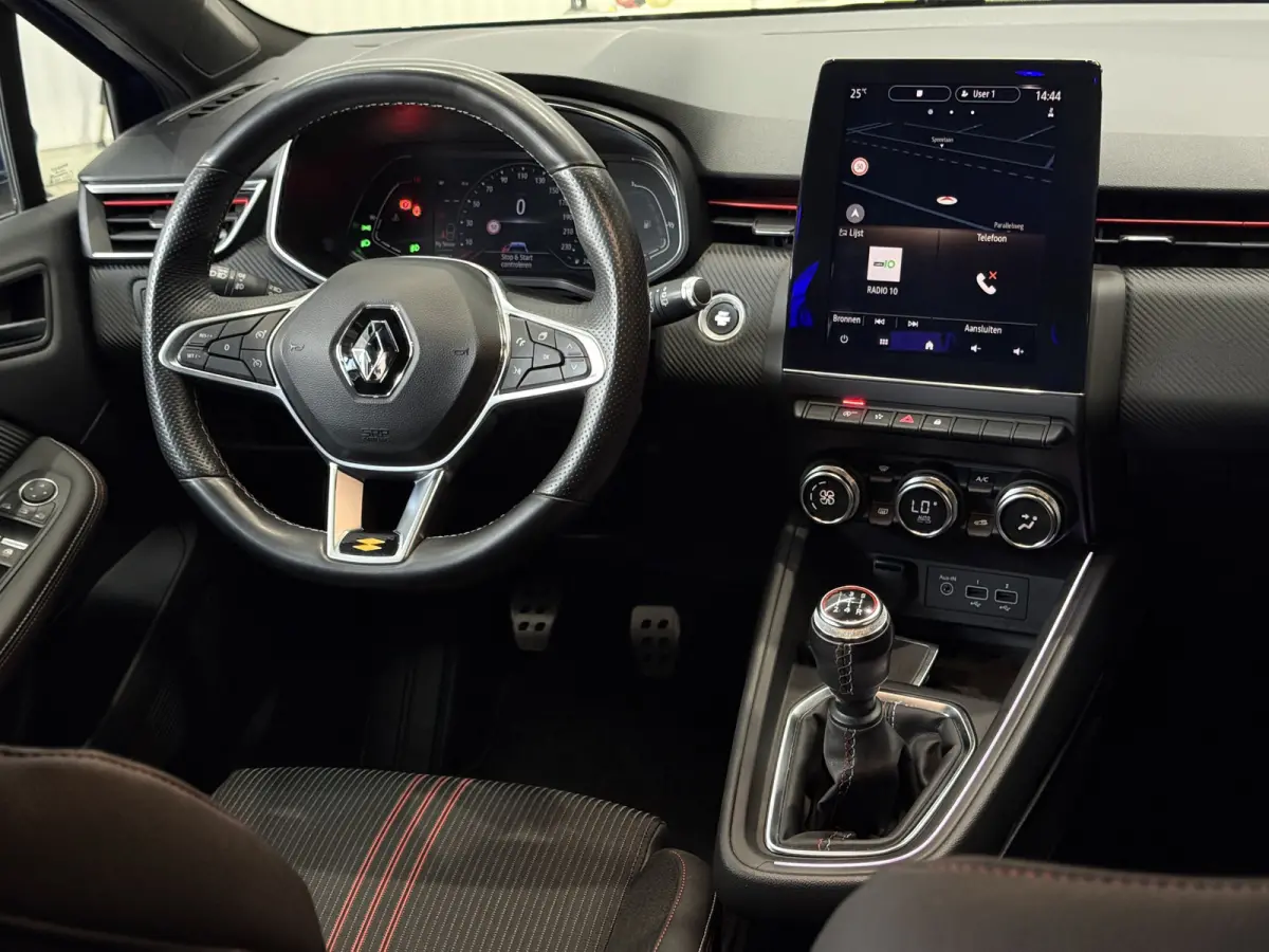 1.0 TCe R.S. Line | Groot Navi | 17 " | Camera | PDC V+A | Led | Cruise control | 100% Dealer Onderhouden!