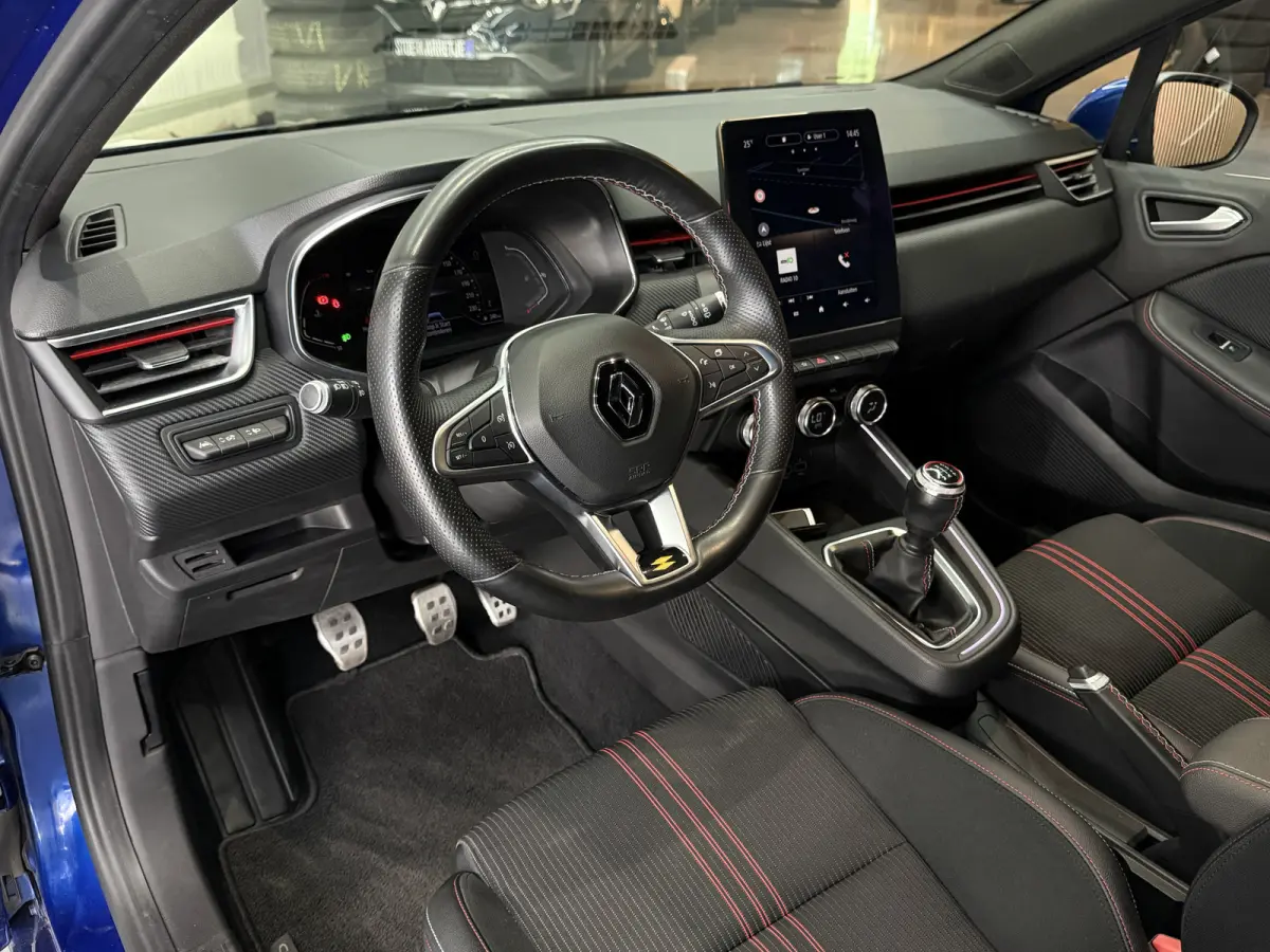 1.0 TCe R.S. Line | Groot Navi | 17 " | Camera | PDC V+A | Led | Cruise control | 100% Dealer Onderhouden!