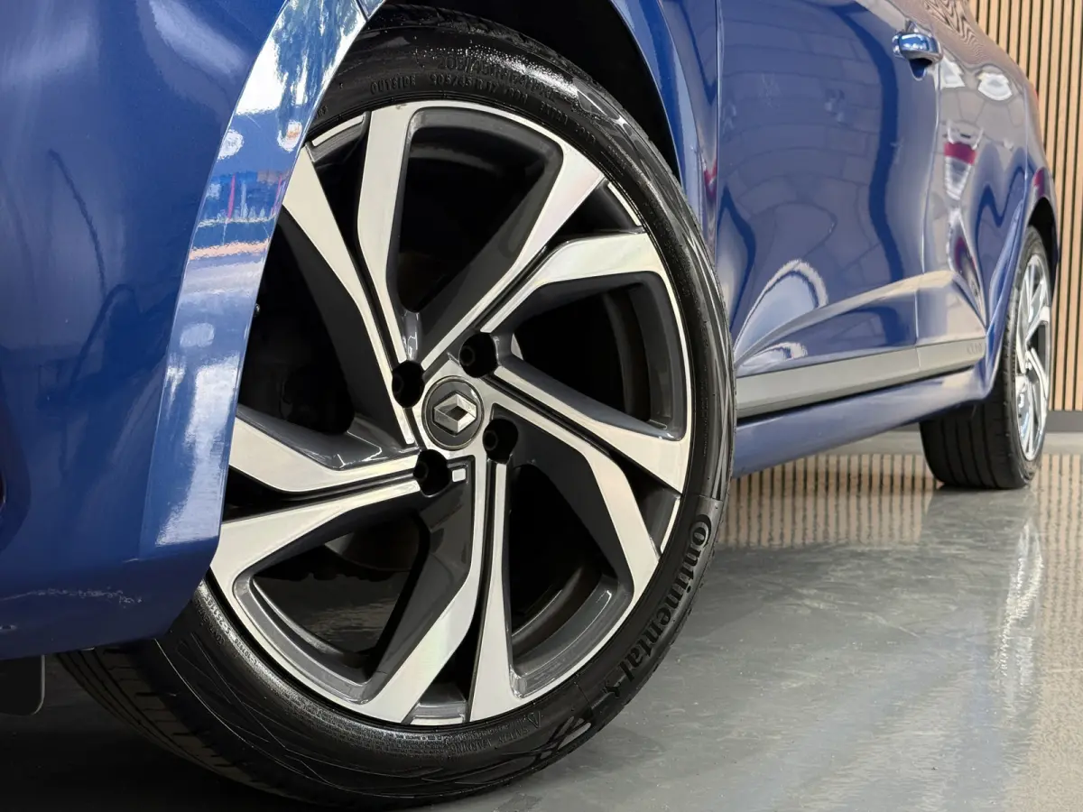 1.0 TCe R.S. Line | Groot Navi | 17 " | Camera | PDC V+A | Led | Cruise control | 100% Dealer Onderhouden!