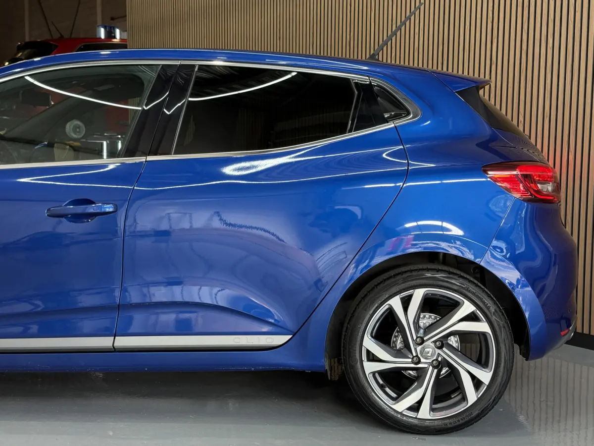 1.0 TCe R.S. Line | Groot Navi | 17 " | Camera | PDC V+A | Led | Cruise control | 100% Dealer Onderhouden!