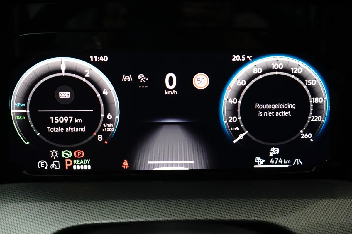 1.5 eHybrid 204PK Style Edition | ACC | Elektrische stoelen met geheugen | Navigatie | Head-up display | Stoelverwarming voor | Wegklapbare trekhaak | Massage functie | VERLENGDE GARANTIE