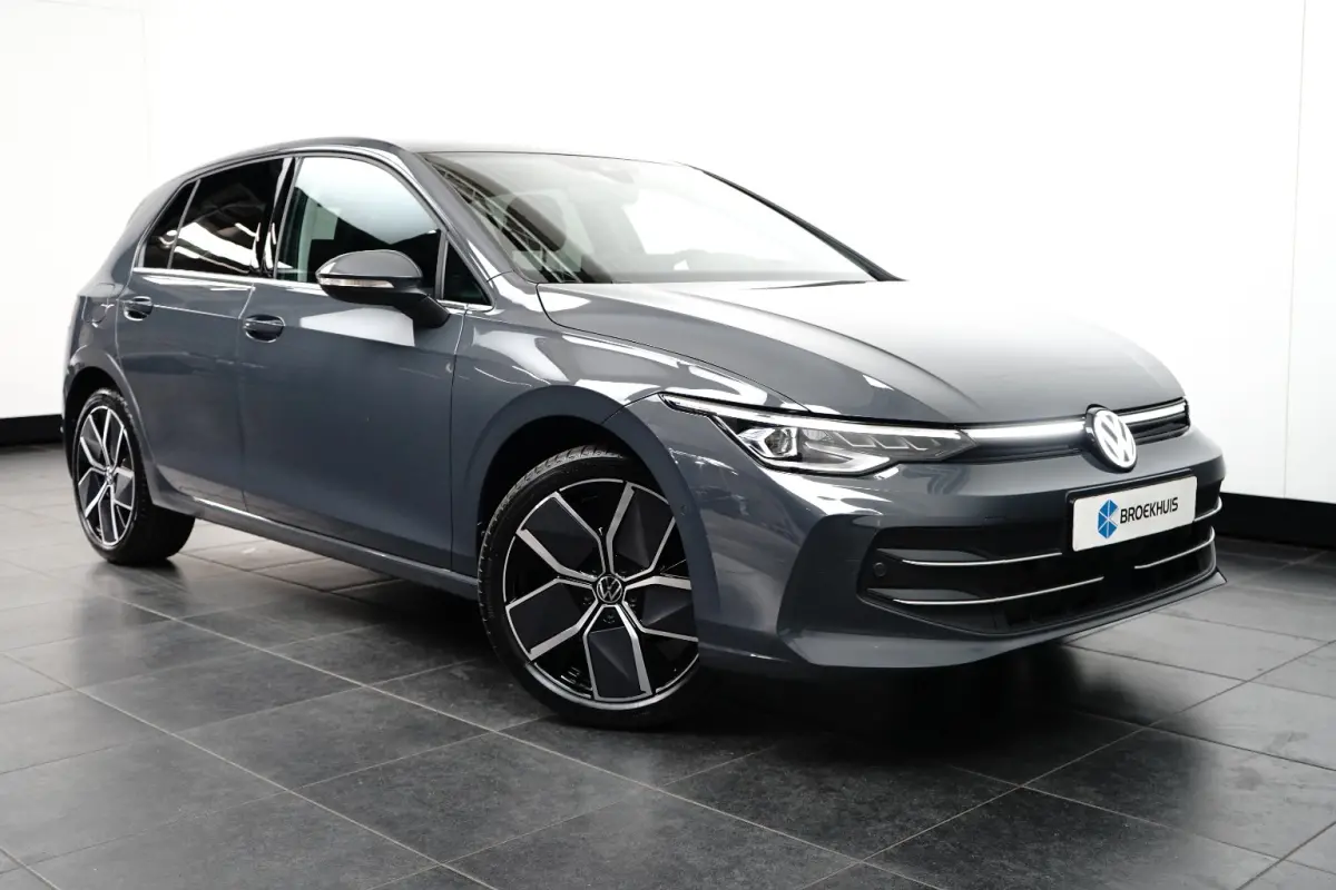 1.5 eHybrid 204PK Style Edition | ACC | Elektrische stoelen met geheugen | Navigatie | Head-up display | Stoelverwarming voor | Wegklapbare trekhaak | Massage functie | VERLENGDE GARANTIE