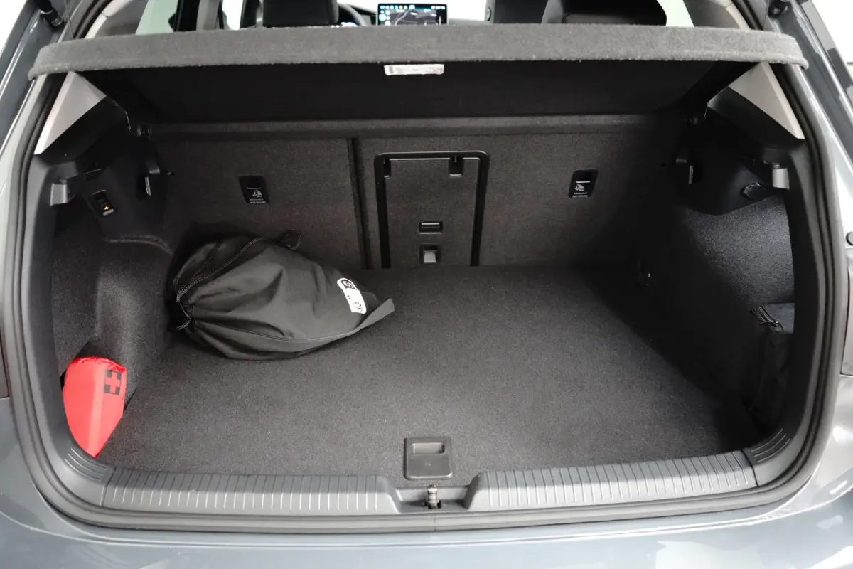 1.5 eHybrid 204PK Style Edition | ACC | Elektrische stoelen met geheugen | Navigatie | Head-up display | Stoelverwarming voor | Wegklapbare trekhaak | Massage functie | VERLENGDE GARANTIE