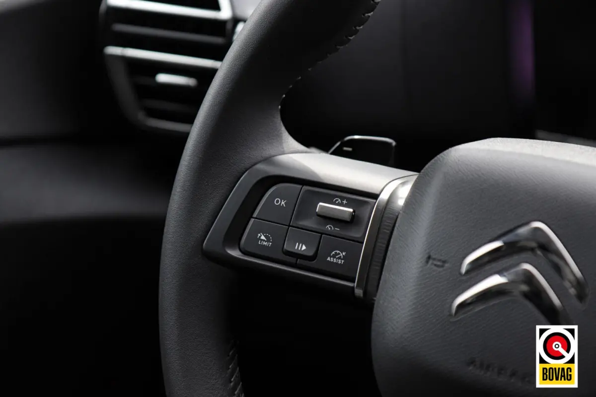 1.2 Puretech Feel |LED|CRUISE|CARPLAY|CAMERA|STOELVERW.|
