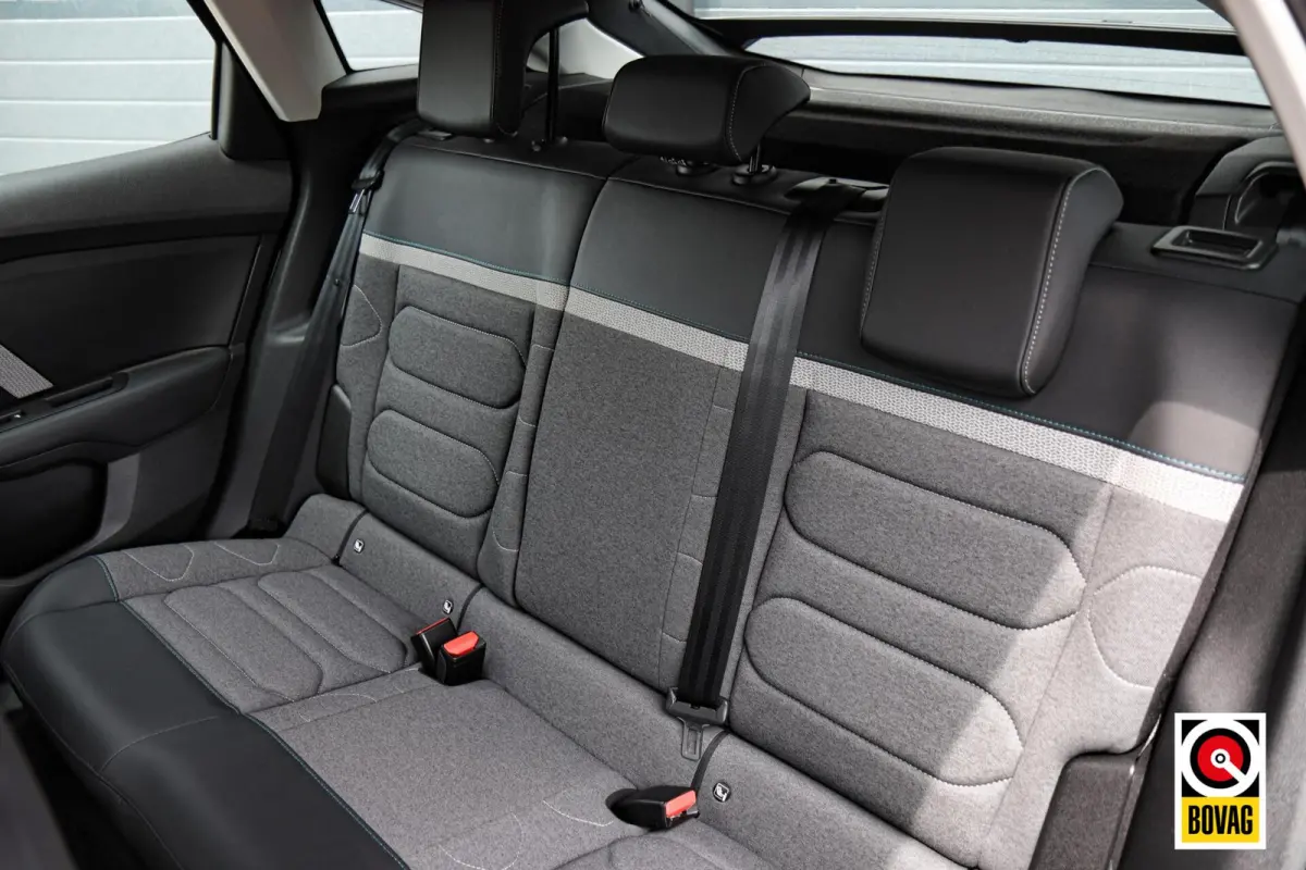 1.2 Puretech Feel |LED|CRUISE|CARPLAY|CAMERA|STOELVERW.|
