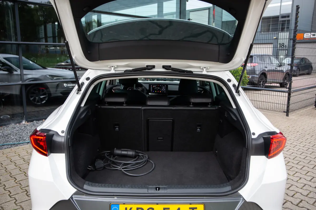 1.4 e-Hybrid Business , Adap. cruise, Stuurverwarming,