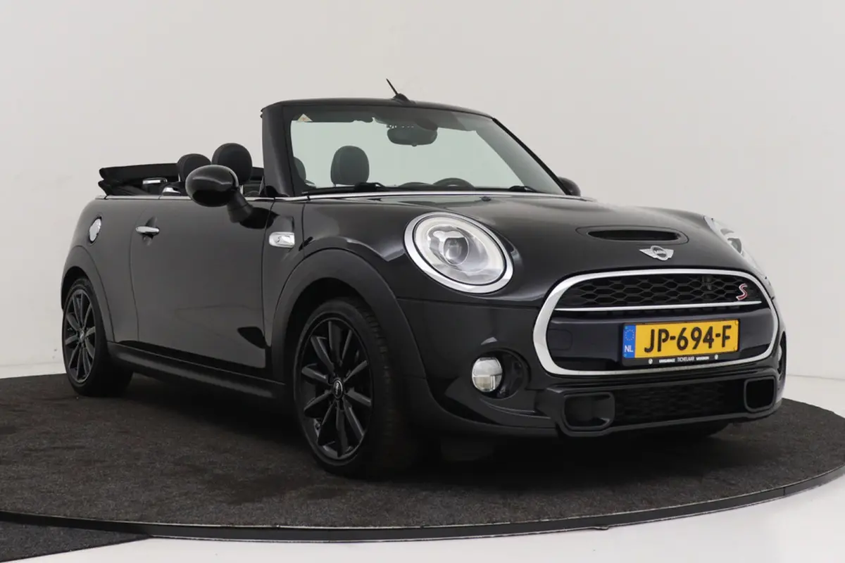 2.0 S Serious Business | Keyless Entry/Start | Leer | Sportstoelen | Org NL | Breed Navi |