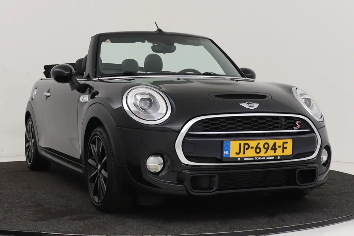 2.0 S Serious Business | Keyless Entry/Start | Leer | Sportstoelen | Org NL | Breed Navi |