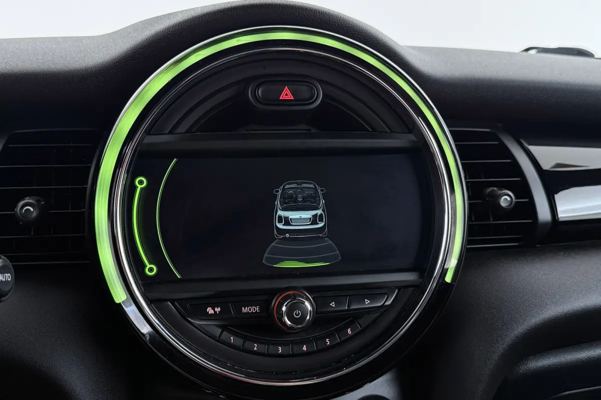 2.0 S Serious Business | Keyless Entry/Start | Leer | Sportstoelen | Org NL | Breed Navi |