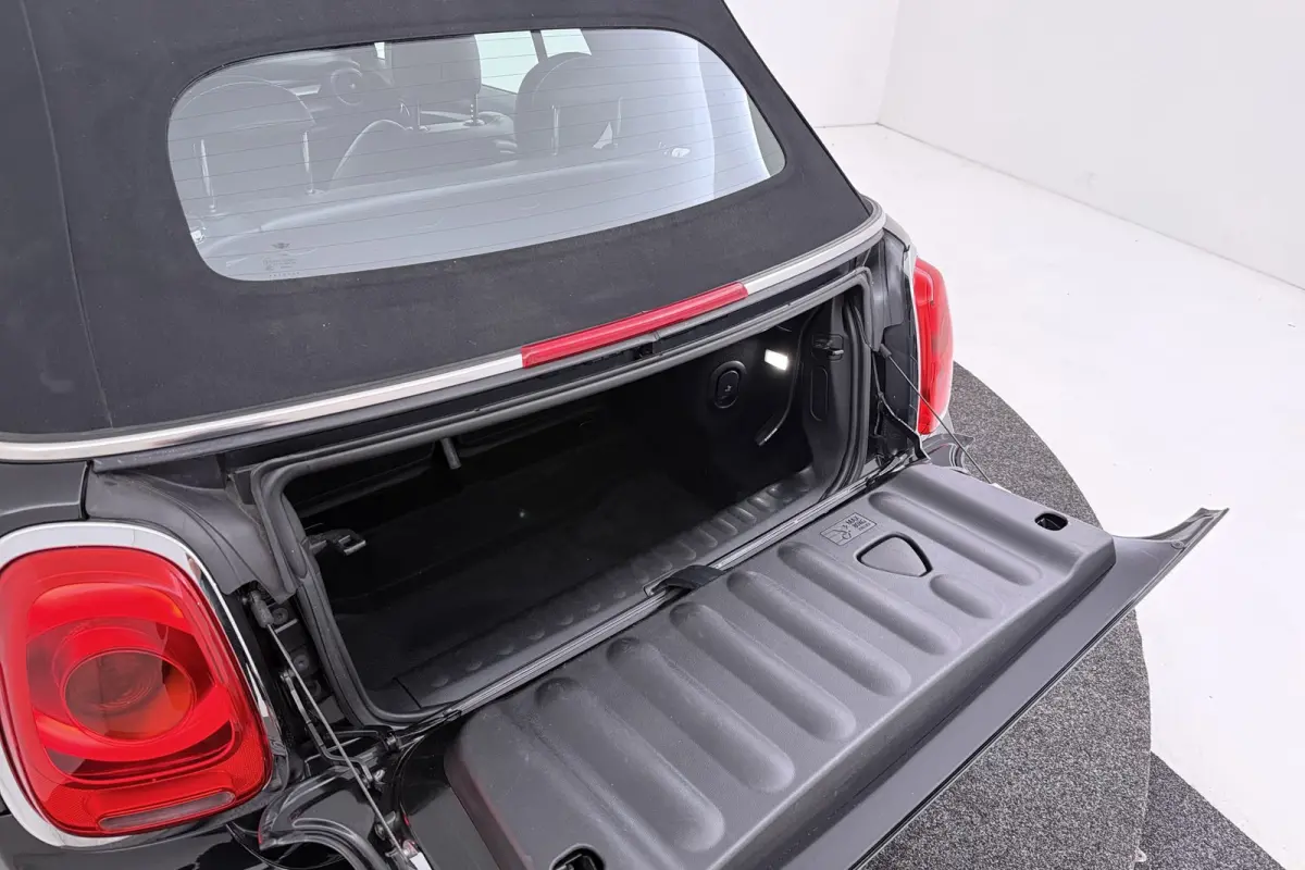 2.0 S Serious Business | Keyless Entry/Start | Leer | Sportstoelen | Org NL | Breed Navi |