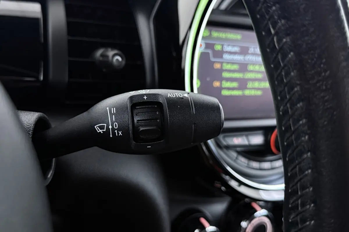2.0 S Serious Business | Keyless Entry/Start | Leer | Sportstoelen | Org NL | Breed Navi |
