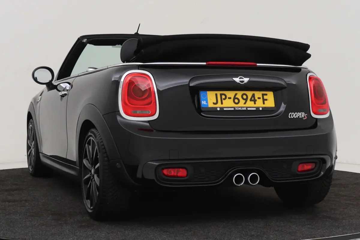 2.0 S Serious Business | Keyless Entry/Start | Leer | Sportstoelen | Org NL | Breed Navi |