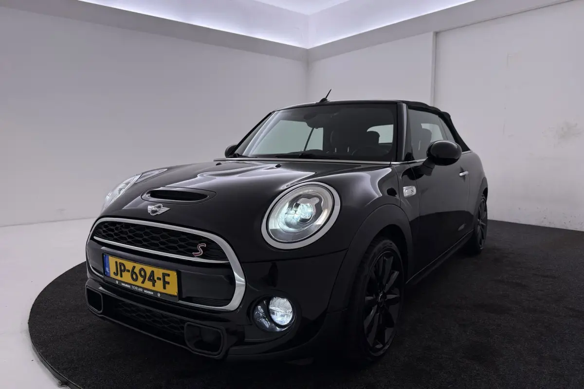 2.0 S Serious Business | Keyless Entry/Start | Leer | Sportstoelen | Org NL | Breed Navi |