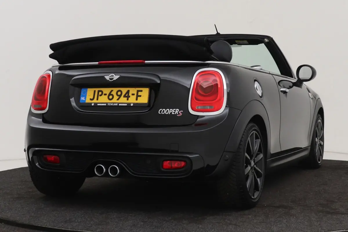 2.0 S Serious Business | Keyless Entry/Start | Leer | Sportstoelen | Org NL | Breed Navi |
