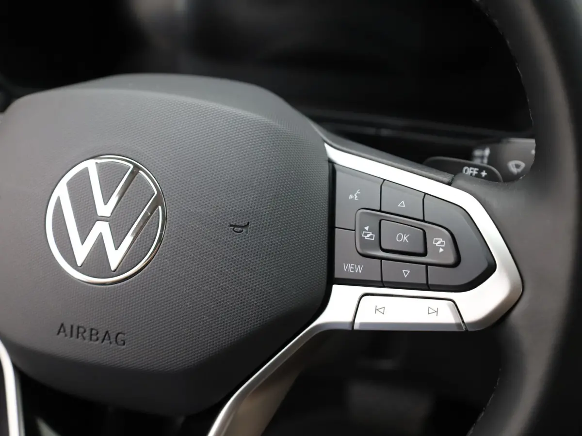 1.0 TSI 116Pk Life Edition | IQ light | Keyless | Camera | Stoelverw. | Prijs Rijklaar!!