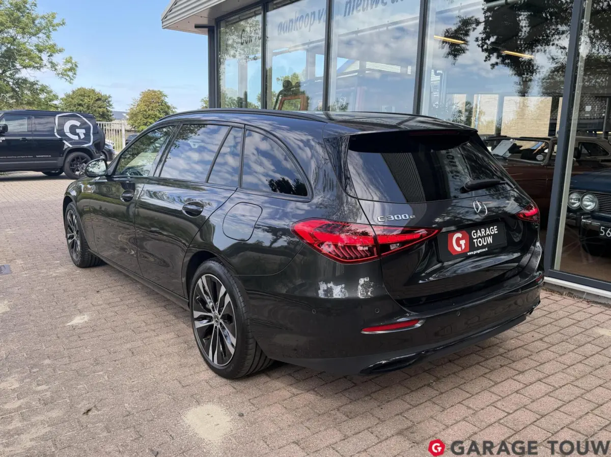 300 e Business Line